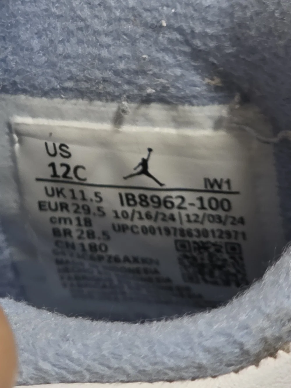 Jordan Air IB8962-100 White and Light Blue Size 12
